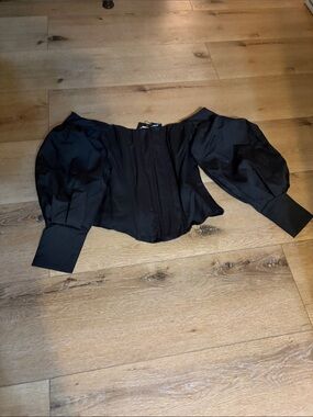 Black Off-Shoulder Puff Sleeve Crop Top